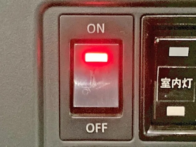 ゲートのメインスイッチです。|日野 レンジャー 2KG-FD2ABA(2WD)の写真41