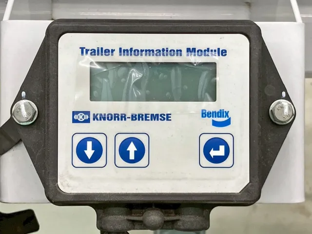 モニター付きです。|トレクス  CTB34004改の写真18