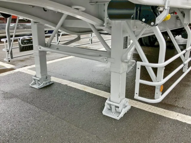 脚は手動式です。|トレクス  PFB34118の写真25