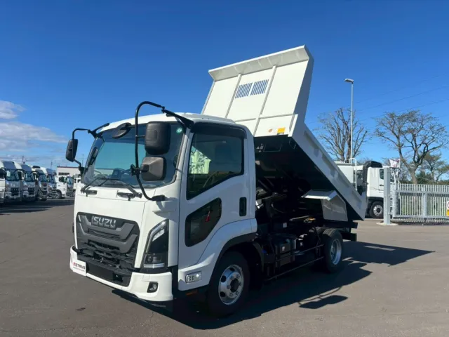 いすゞ フォワード 2RG-FRR90S3(2WD)の写真1