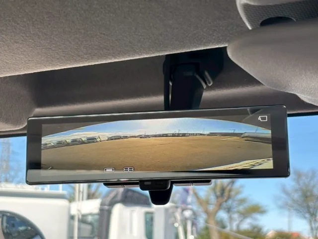 液晶バックモニター付きです。|いすゞ フォワード 2RG-FRR90S3(2WD)の写真25