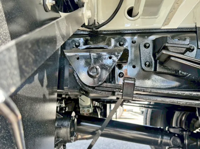 リーフサスです。|日野 デュトロ 2KG-XZU600E(2WD)の写真5