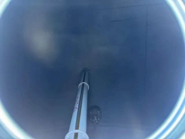 タンク内部の状態です。(後方)|日野 デュトロ 2KG-XZU600E(2WD)の写真9