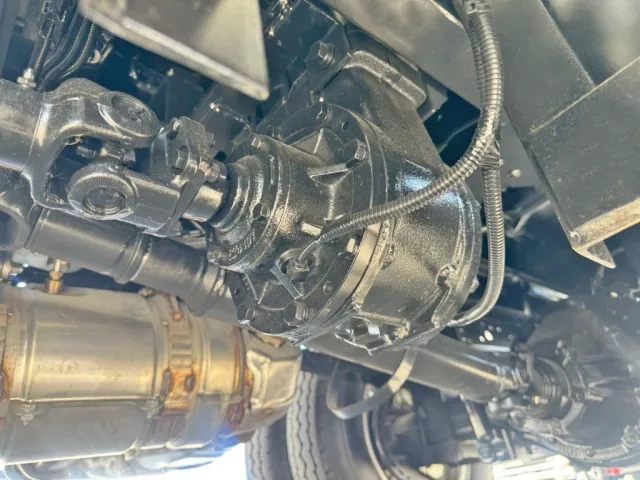 ポンプです。|日野 デュトロ 2KG-XZU600E(2WD)の写真20