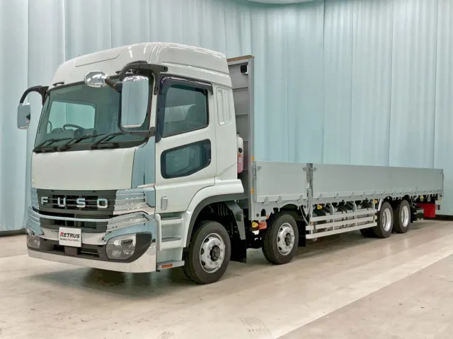 フロント周り、メッキパーツで飾っています。|三菱 スーパーグレート 2PG-FS84VZの写真1