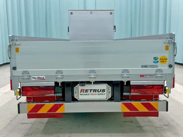 リヤ周りの状態です。|三菱 スーパーグレート 2PG-FS84VZの写真11