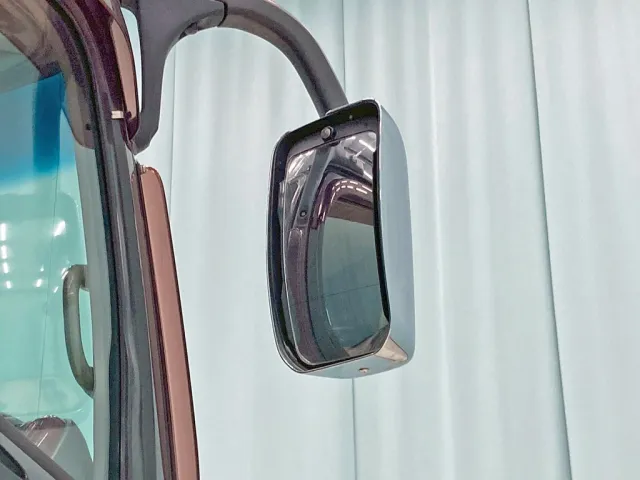 運転席側のミラーヒーターが作動不良です。|三菱 スーパーグレート QKG-FV60VJRの写真28