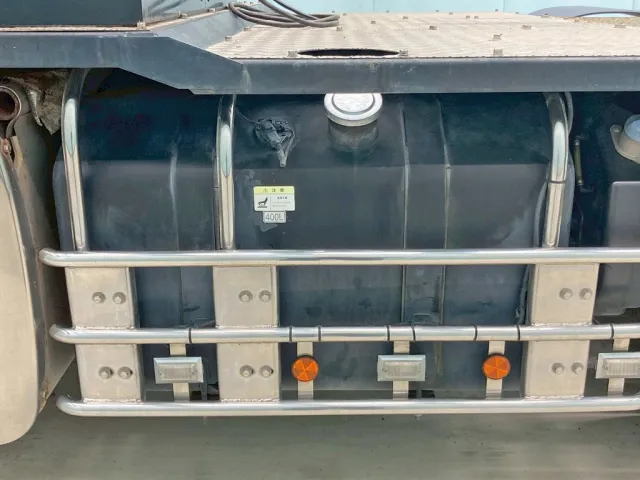 燃料タンクは400Lです。|三菱 スーパーグレート QKG-FV60VJRの写真31
