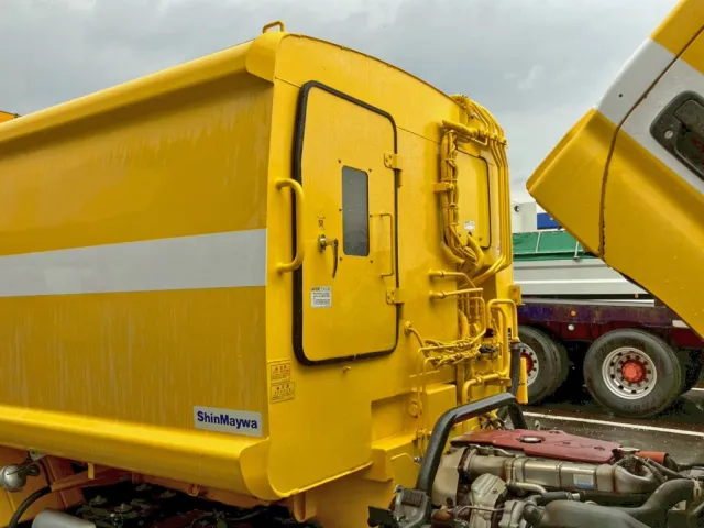 タンク前方の状態です。|トヨタ カゼット 2RG-XZU605A(2WD)の写真23