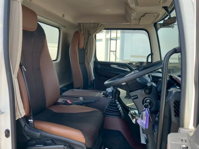 日野 レンジャー 2KG-FC2ABA(2WD)の写真6