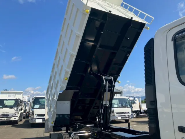 日野 レンジャー 2KG-FC2ABA(2WD)の写真9