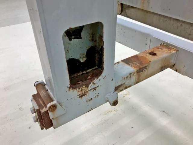 運転席側のロックピンは欠品しています。|フルハーフ  KFKGG340S改の写真18