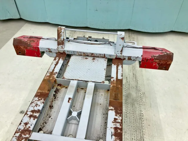 スライドボルスタを前方に移動した状態です。(45フィート積載時)|フルハーフ  KFKGG340S改の写真25