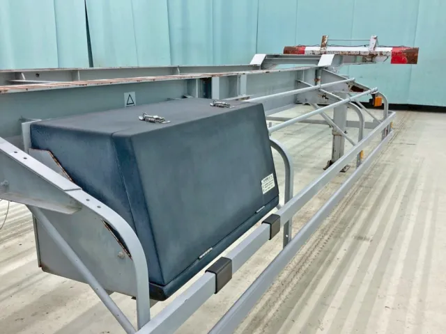 運転席側に工具箱が付いています。|フルハーフ  KFKGG340S改の写真30