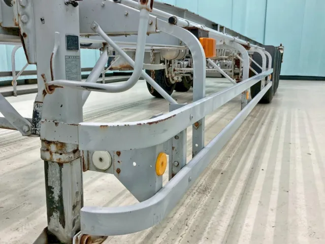 助手席側サイドバンパーにキズがあります。|フルハーフ  KFKGG340S改の写真31