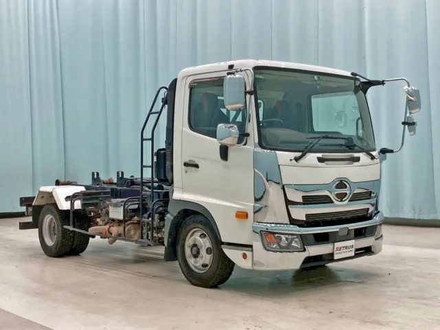 日野 レンジャー 2KG-FC2ABA(2WD)の写真2