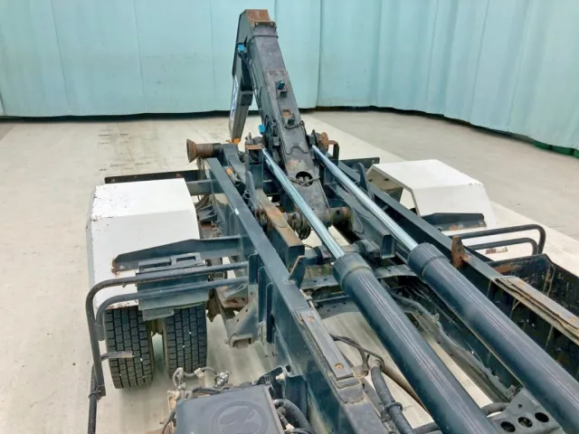 ツインシリンダーです。|日野 レンジャー 2KG-FC2ABA(2WD)の写真12