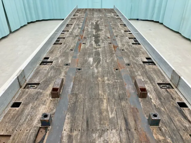 前方から後方を見た状態です。|トレクス  PFB34117の写真15