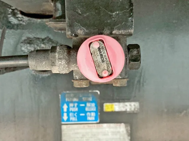 駐車ブレーキです。|トレクス  PFB34117の写真29