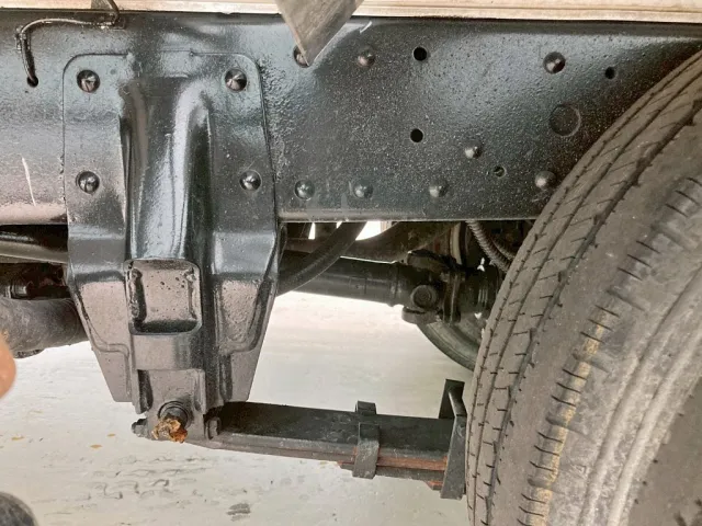 リーフサスです。|三菱 キャンター PA-FE73DB(2WD)の写真5