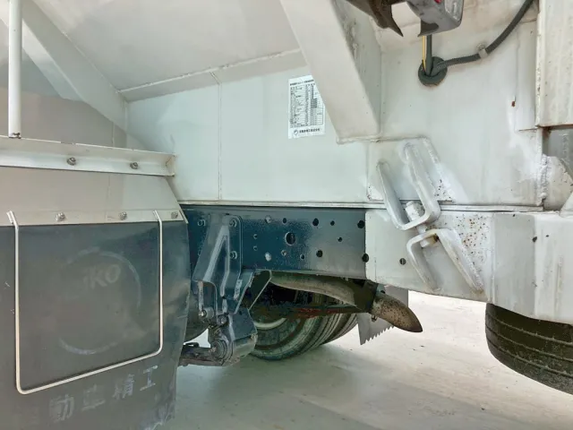 シャーシの状態です。|三菱 キャンター PA-FE73DB(2WD)の写真6