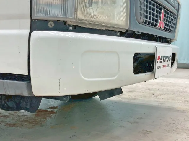 フロントバンパー運転席側にキズがあります。|三菱 キャンター PA-FE73DB(2WD)の写真29