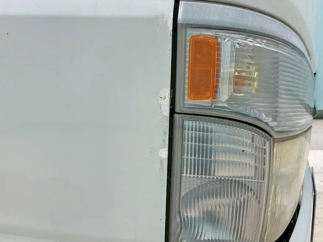 運転席ドアに手塗り箇所があります。|三菱 キャンター PA-FE73DB(2WD)の写真30