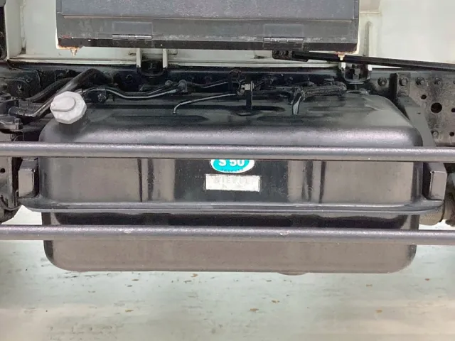 燃料タンクは70Lです。|三菱 キャンター PA-FE73DB(2WD)の写真33