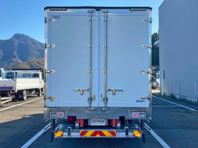 リヤ蝶番・ハンマーロック・キャッチはステンレス製です。|日野 レンジャー 2KG-FD2ABG(2WD)の写真9