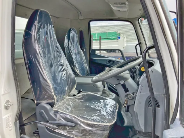 ベッドレスキャビンです。|三菱 ファイター TKG-FK72FYの写真7