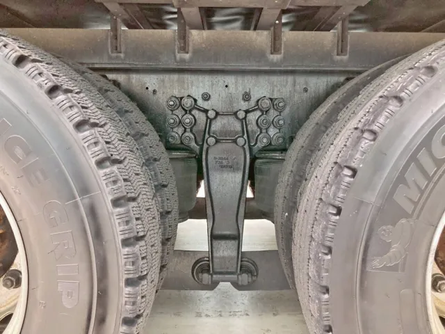 エアサスです。|いすゞ ギガ QKG-CYL77Aの写真5