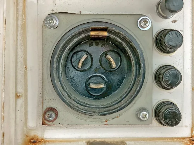 スタンバイ付きです。|いすゞ ギガ QKG-CYL77Aの写真42