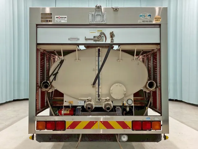 シャッターを開いた状態です。(積載物は糞尿です)|日野 プロフィア QKG-FR1APBAの写真15