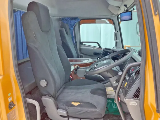 ハイルーフキャビンです。|UDトラックス クオン 2PG-CG5CAの写真7