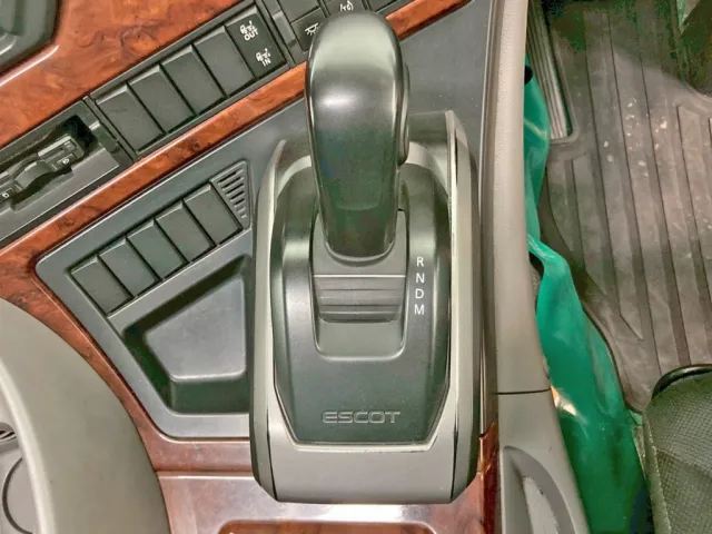 エスコットⅥです。|UDトラックス クオン 2PG-CG5CAの写真37