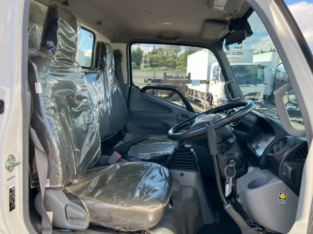 日野 デュトロ 2RG-XZU600T(2WD)の写真6