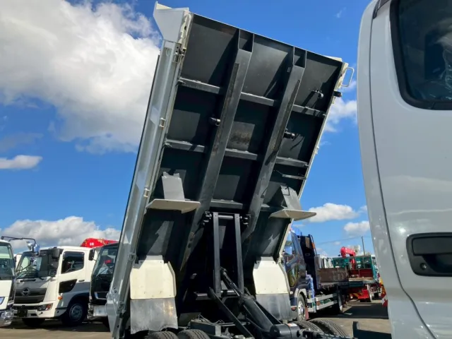 日野 デュトロ 2RG-XZU600T(2WD)の写真10