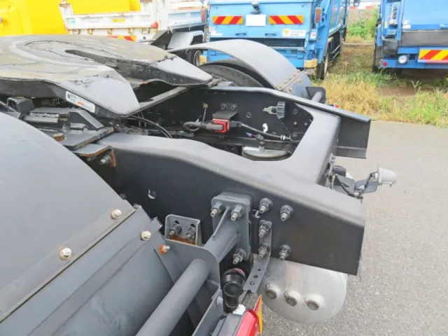 UDトラックス クオン 2PG-GK5AADの写真7