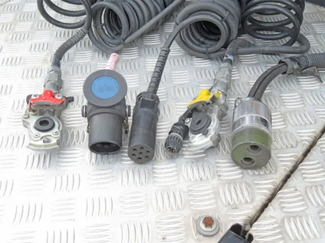 コネクター類です。|UDトラックス クオン 2PG-GK5AADの写真14