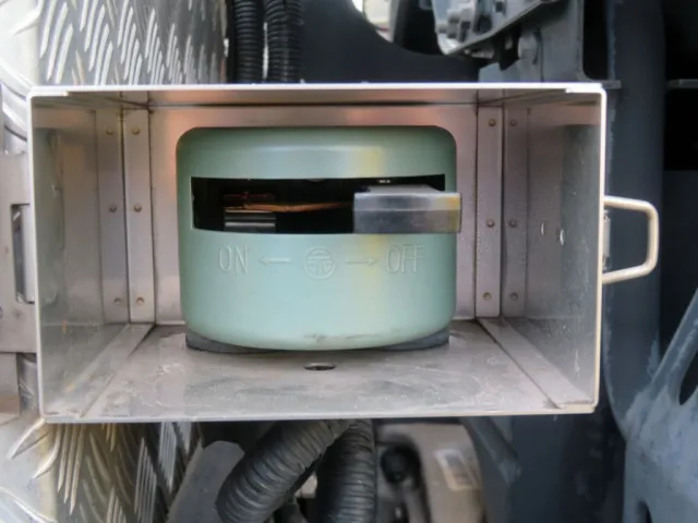 トレーラスイッチです。|UDトラックス クオン 2PG-GK5AADの写真15