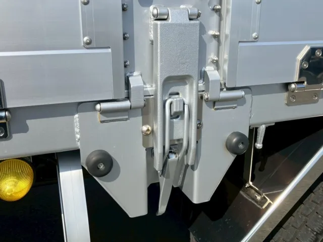 三菱 スーパーグレート 2KG-FV70HZの写真15