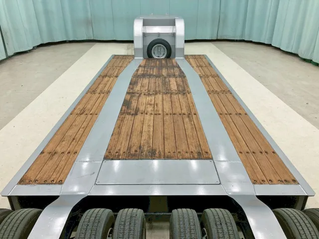 床は板張りです。(床幅は2.81mです)|東邦  TD50J7T2Sの写真10