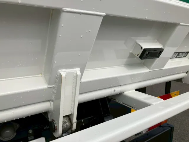 UDトラックス コンドル 2RG-BRR90S4(2WD)の写真12