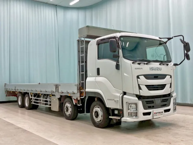 いすゞ ギガ QKG-CYH77Bの写真2