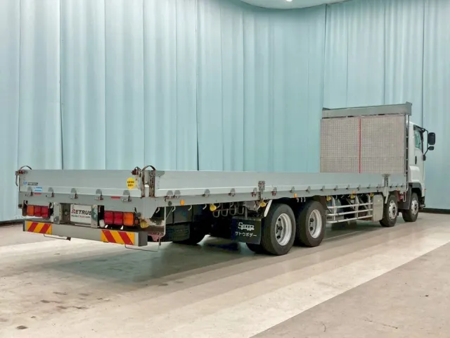 いすゞ ギガ QKG-CYH77Bの写真4