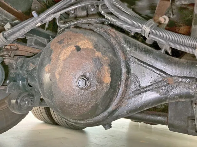 4軸目デフに腐食があります。|いすゞ ギガ QKG-CYH77Bの写真24