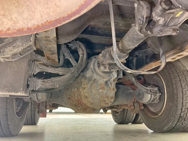 下まわりの状態です。(中央後方)|日野 レンジャー PK-GK8JNFAの写真43