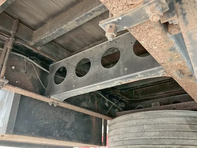 下まわりの状態です。(後方)|日野 レンジャー PK-GK8JNFAの写真46