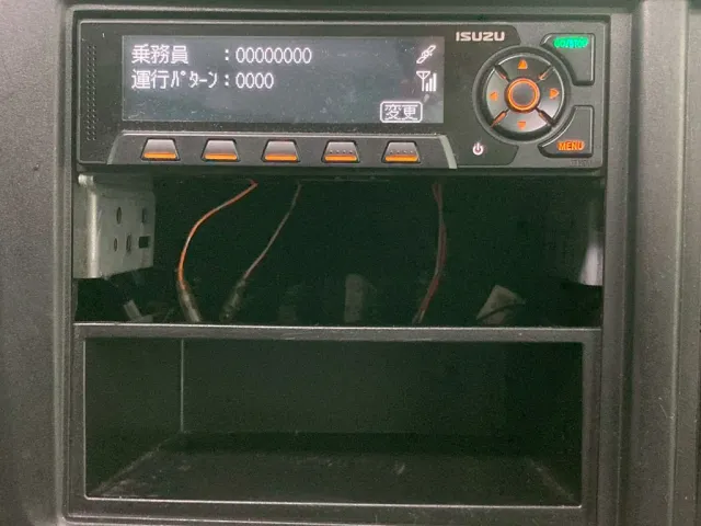 コンソールボックスが欠品しています。|いすゞ ギガ 2PG-CYL77Cの写真26