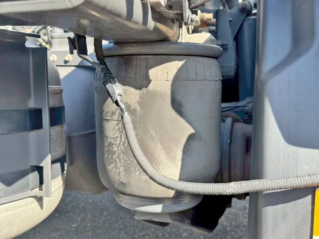 エアサスです。|ボルボ 2DG-KA2TEA1の写真4